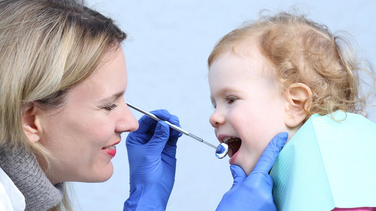 Erster Zahnarztbesuch für Kinder