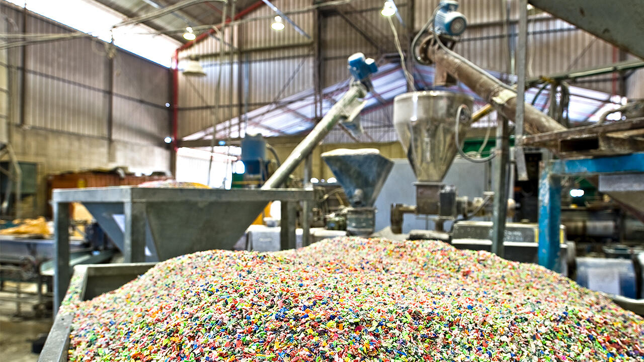 Plastik reduzieren: Es ist wichtig, dass in Verpackungen auch recycelte Kunststoffe aus der Wertstoffsammlung stecken.