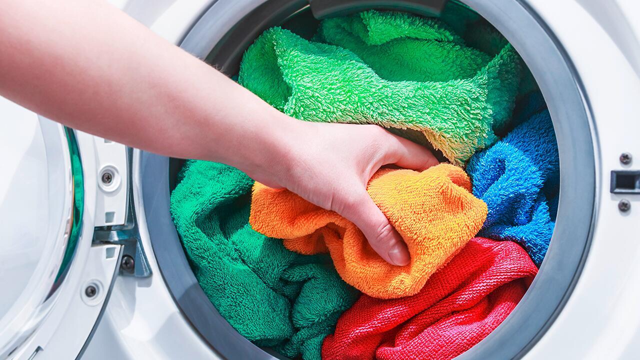 Color-Waschmittel im Test: Kein Produkt ist "sehr gut"