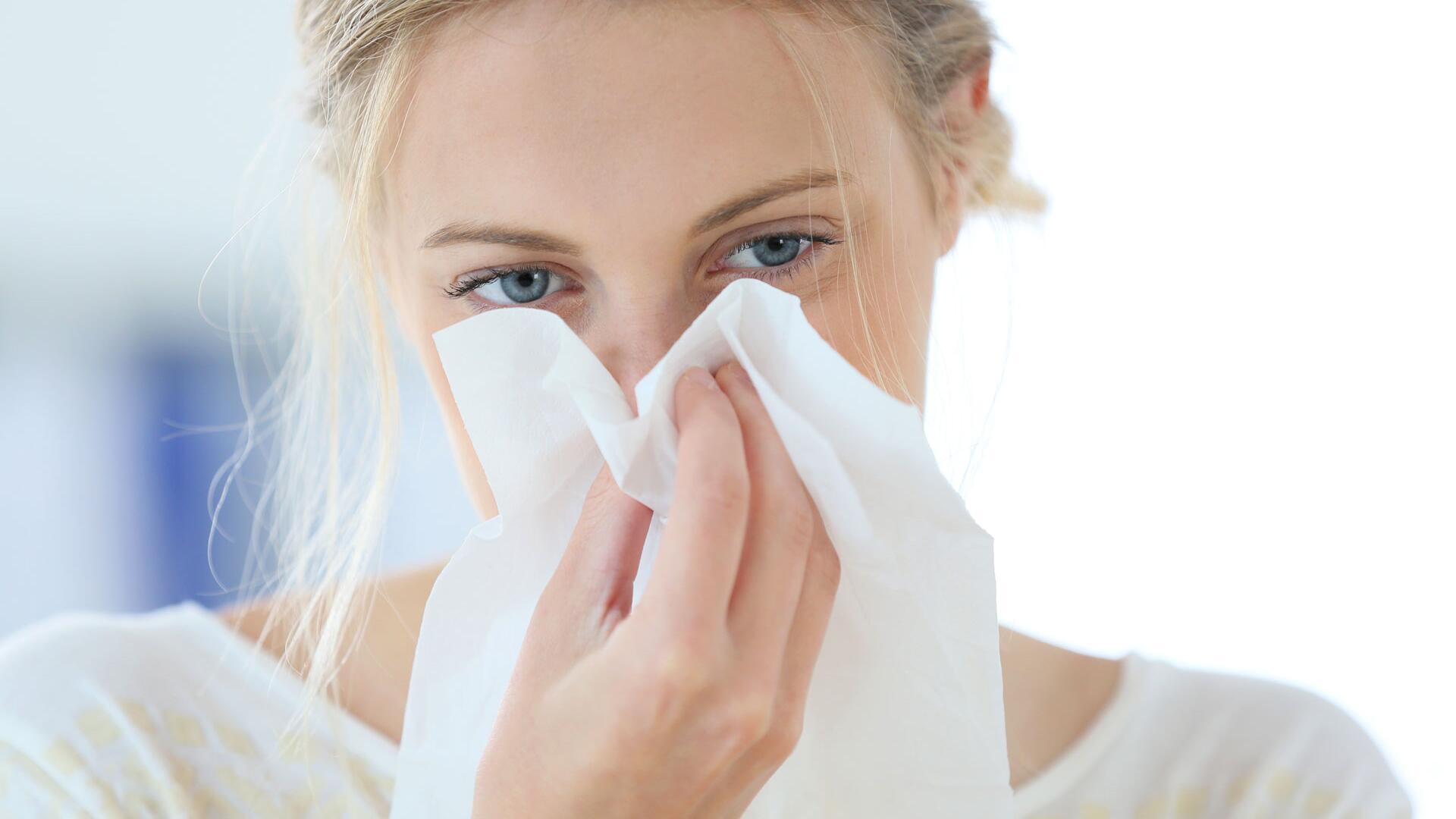 Aktuelle Infektionswelle: Grippe, Corona, Erkältung – Was Sie jetzt wissen müssen, um gesund durch den Herbst zu kommen