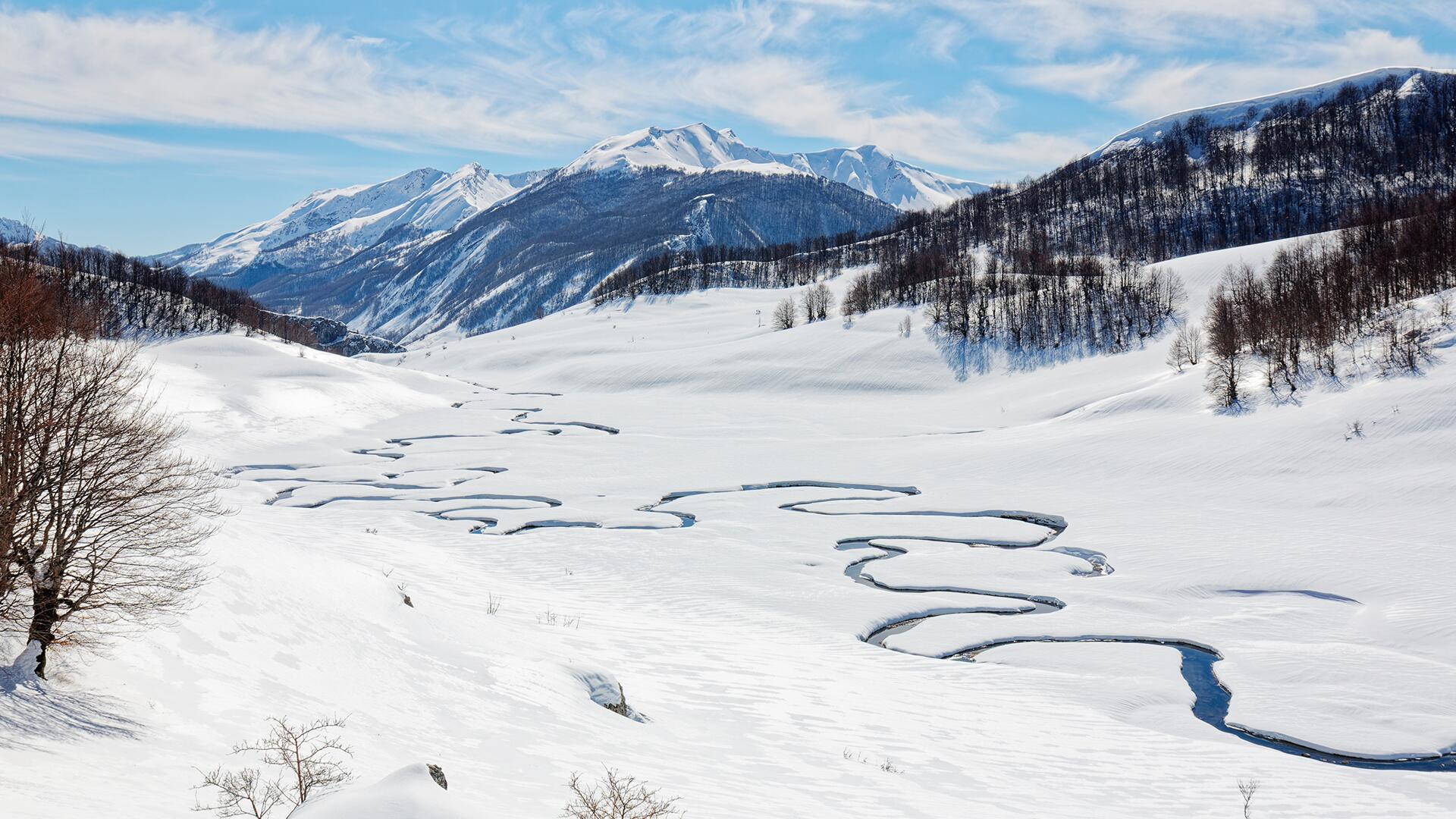 Schneeschuhwandern, Safari & Co.: Winter für Abenteurer und Gourmets Schneeschuhwandern, Safari & Co.: Winter für Abenteurer und Gourmets