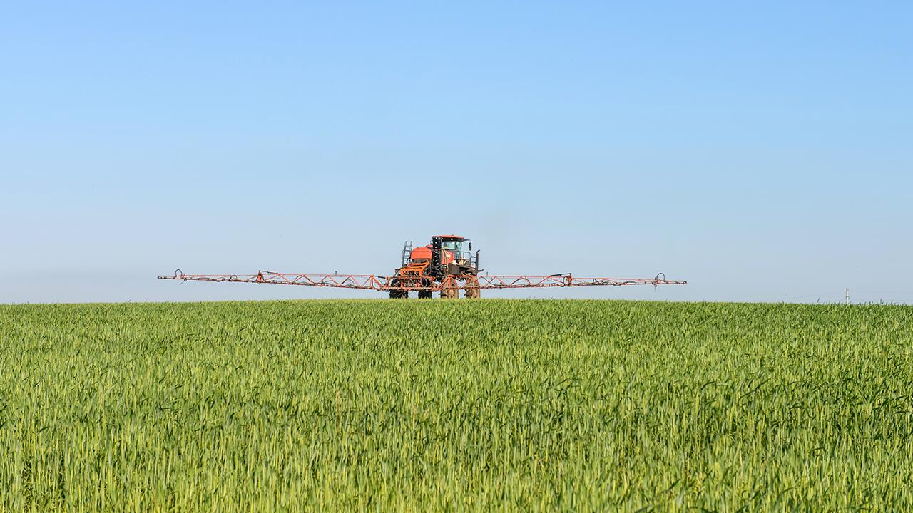 DUH und Foodwatch gehen gegen Pestizid-Produkte vor