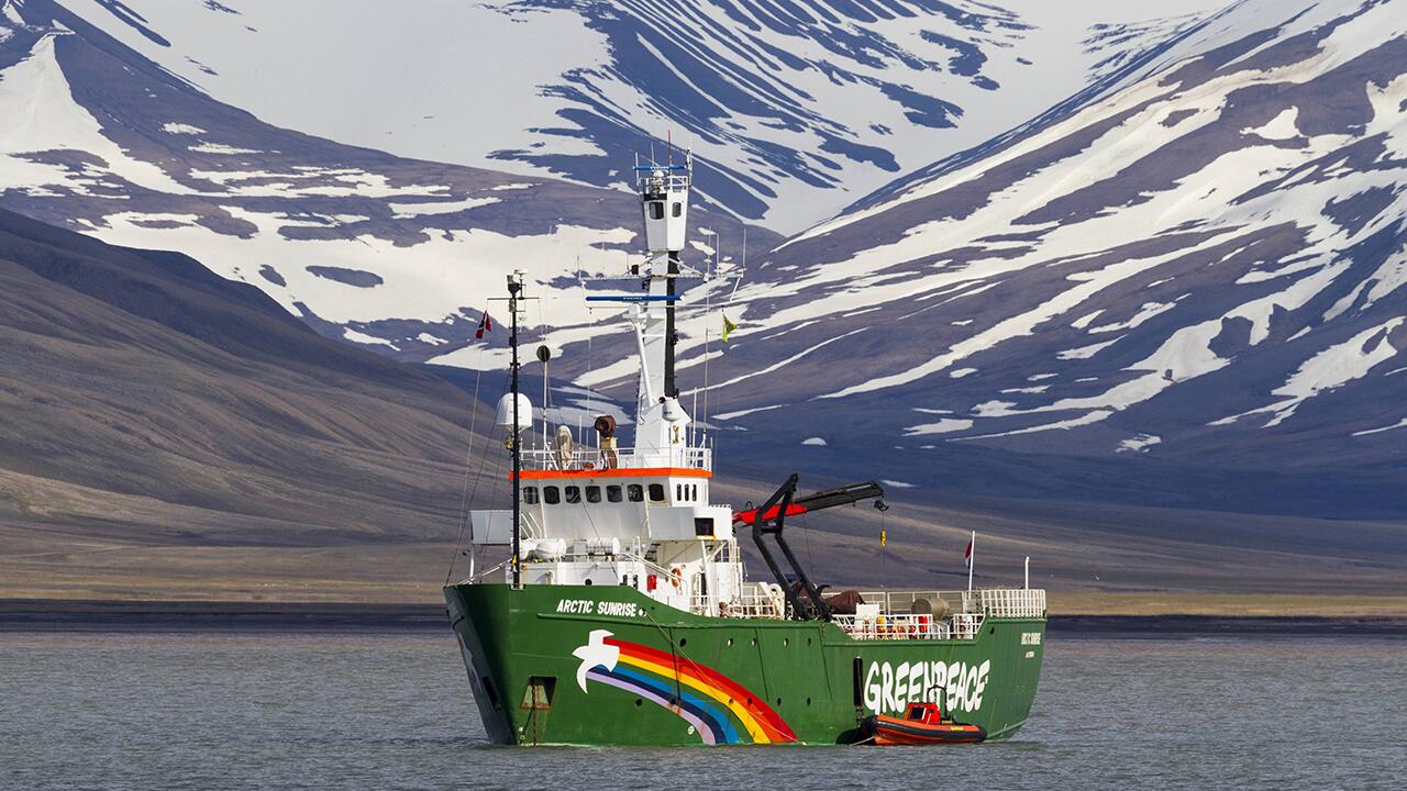 Der Greenpeace-Eisbrecher "Arctic Sunrise" ist für viele zum Sinnbild für den Kampf gegen die Verschmutzung der Meere geworden.