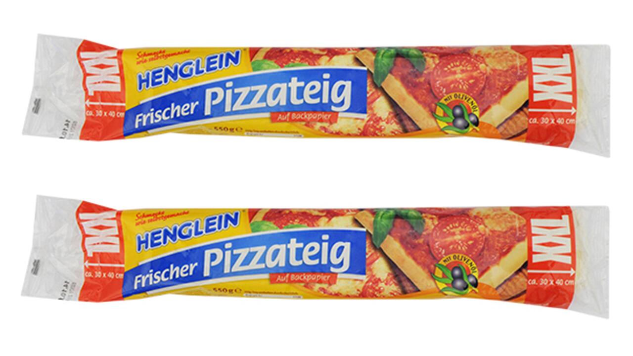 Der fertige Pizzateig von Henglein fällt mit "mangelhaft" durch den Test.