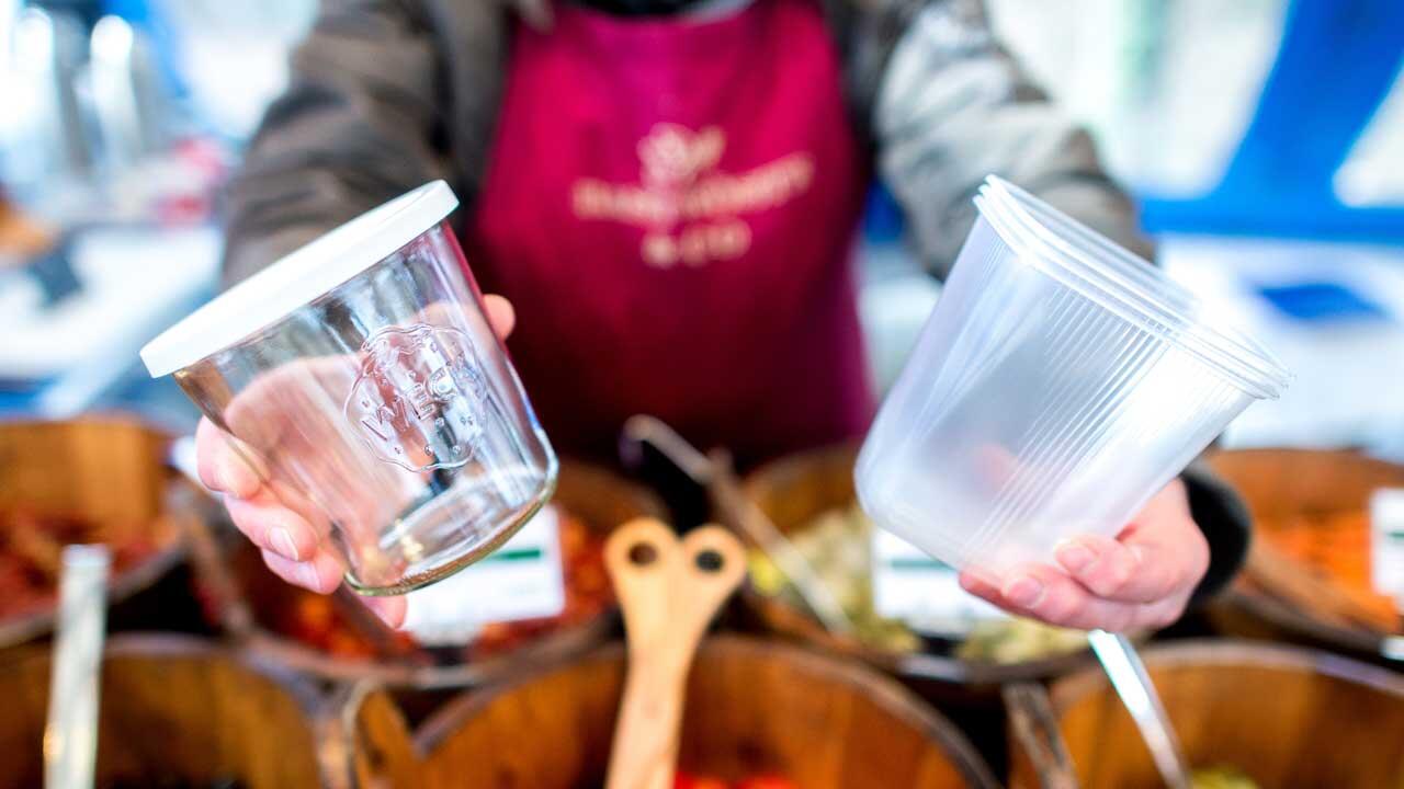 Essen to go: Kunden dürfen künftig Mehrwegverpackungen verlangen 