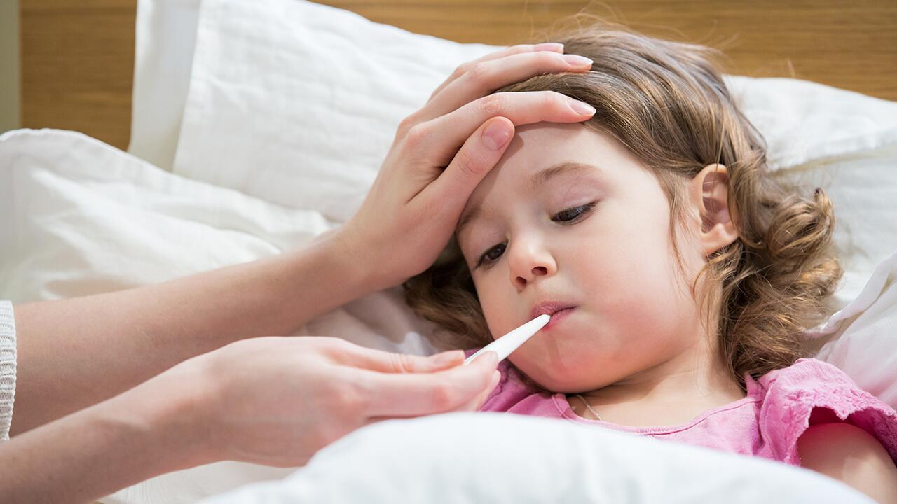 Fieberthermometer im Test: Wir können viele Thermometer für Kinder empfehlen.