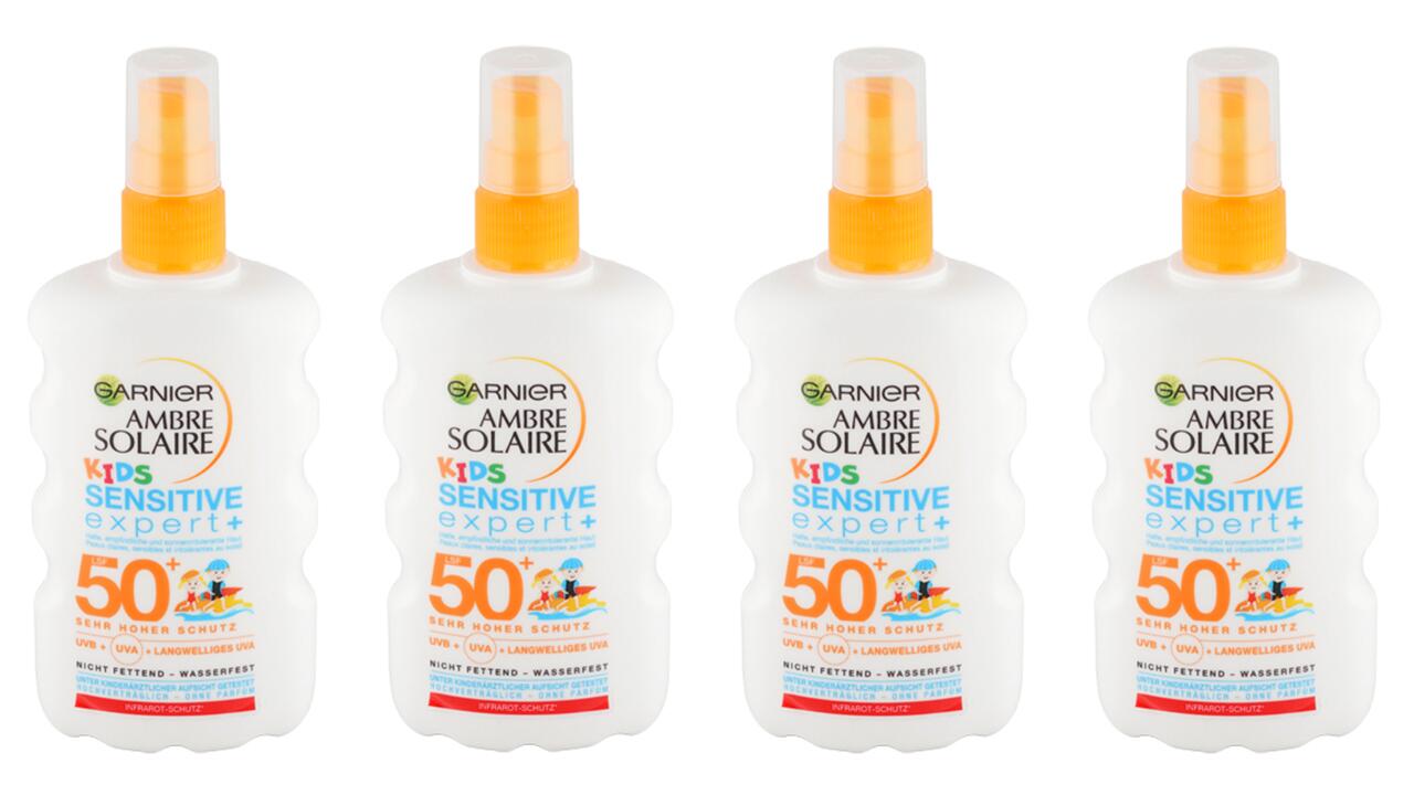 Garnier Ambre Solaire Sensitive Expert+ Spray mit LSF 50+ fällt im Test durch. 