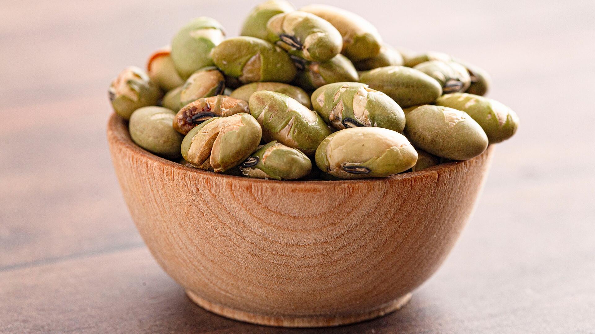 Low-Carb-Snack: Edamame selbst rösten Low-Carb-Snack: Edamame selbst rösten