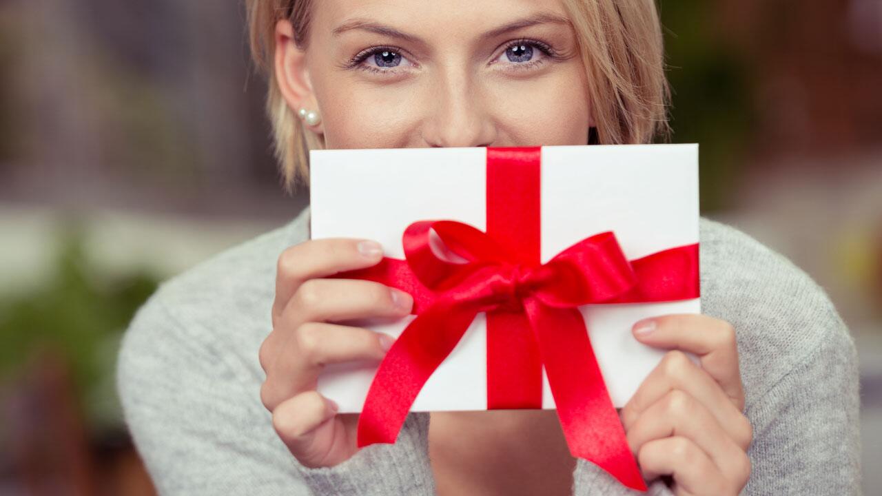 Gutscheine als Weihnachtsgeschenke helfen kleinen Unternehmen