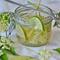 Holunderblütensirup selber machen: Ein schnelles und einfaches Rezept für die beliebte Hugo-Zutat