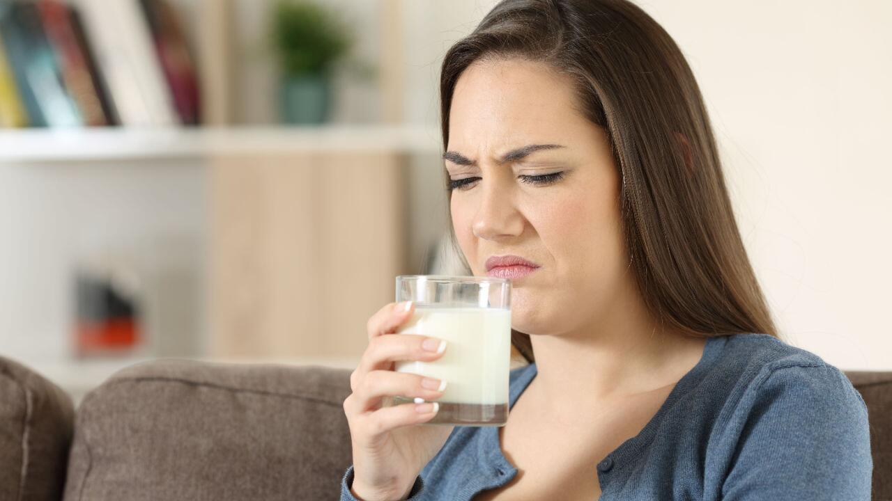 Kann Pflanzenmilch schlecht werden? Und woran erkennt man das?