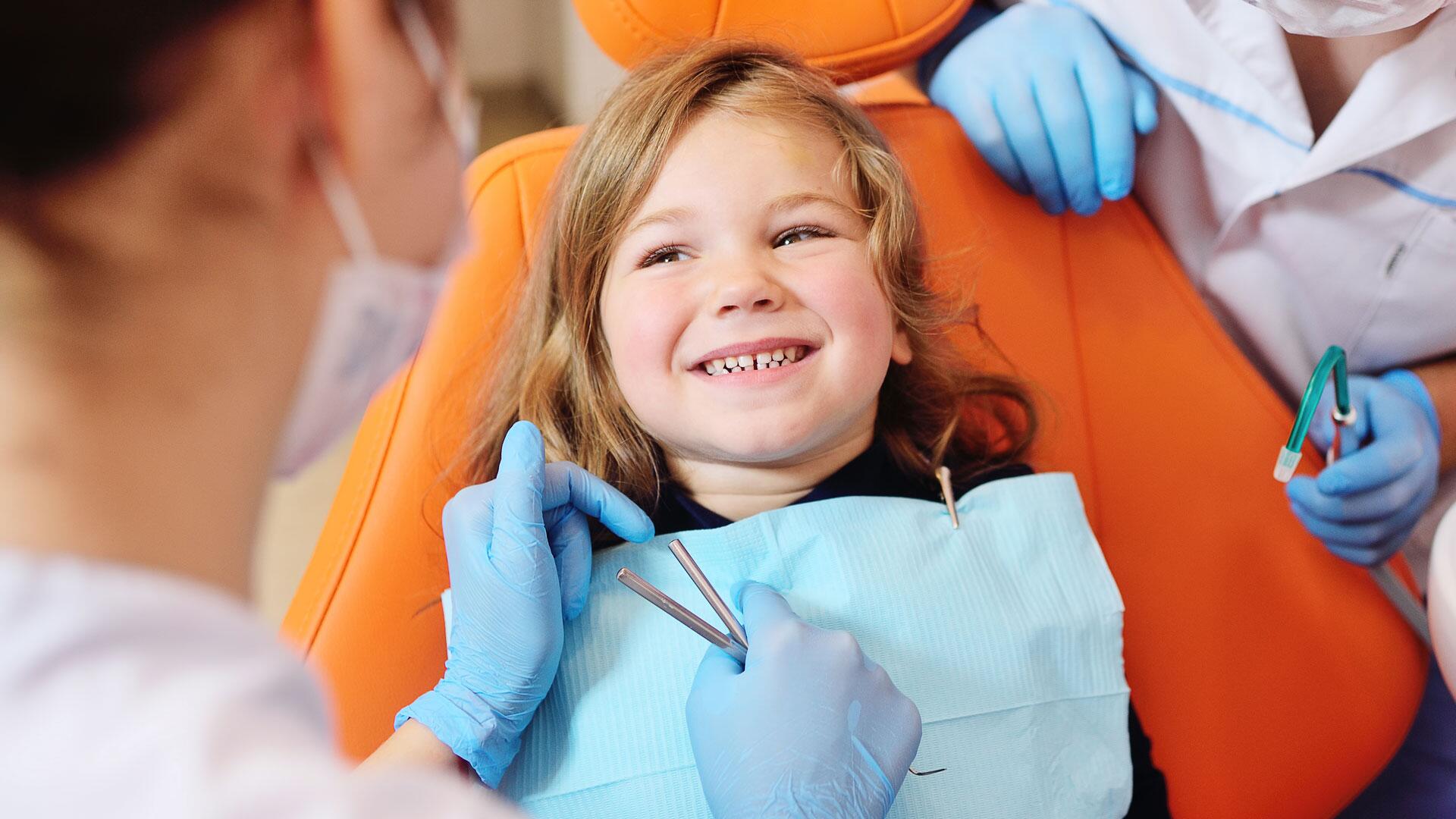 Karies bei Kindern vorbeugen: Wichtige Tipps für Eltern Karies bei Kindern vorbeugen: Wichtige Tipps für Eltern