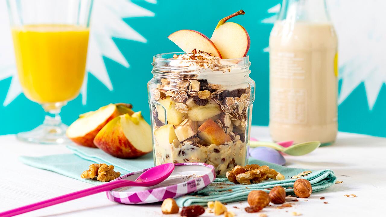 Müsli-Rezept: So bereiten Sie ein Banane-Nuss-Müsli mit Apfel und Zimt vor