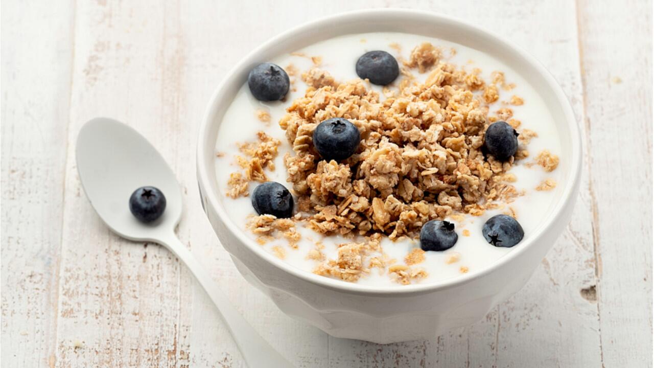 Müsli ist schnell selbst gemacht und enthält dadurch deutlich weniger Zucker.