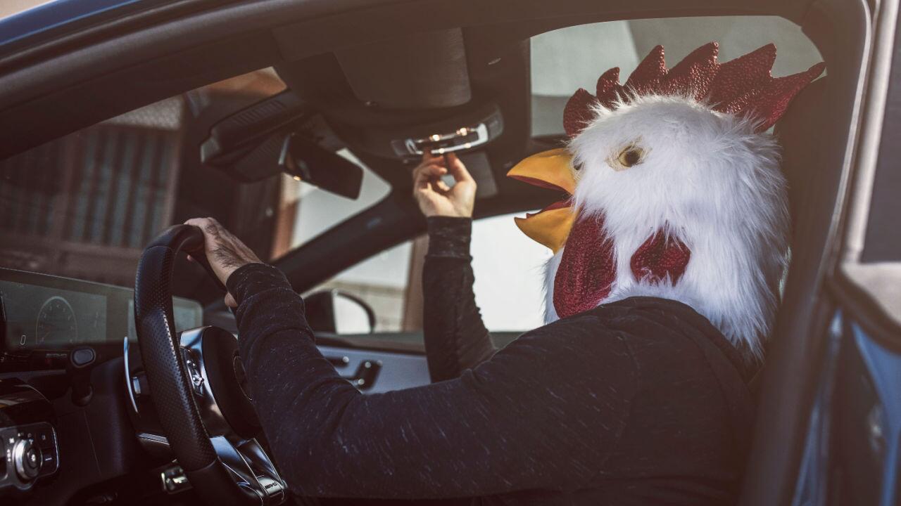 Nüchterne Narrenzeit: Tipps für Autofahrer zu Karneval 