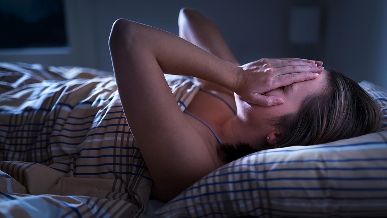 Probleme beim Ein- und Durchschlafen: Etwa zehn Prozent der Bevölkerung leiden an Schlafstörungen. 