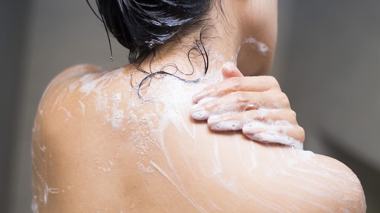 Sensitive Duschgele im Test: Welche Marken sind am besten?