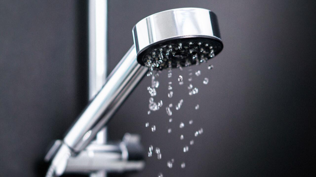 Wasser sparen beim Duschen: So sparen Sie Energie im Bad