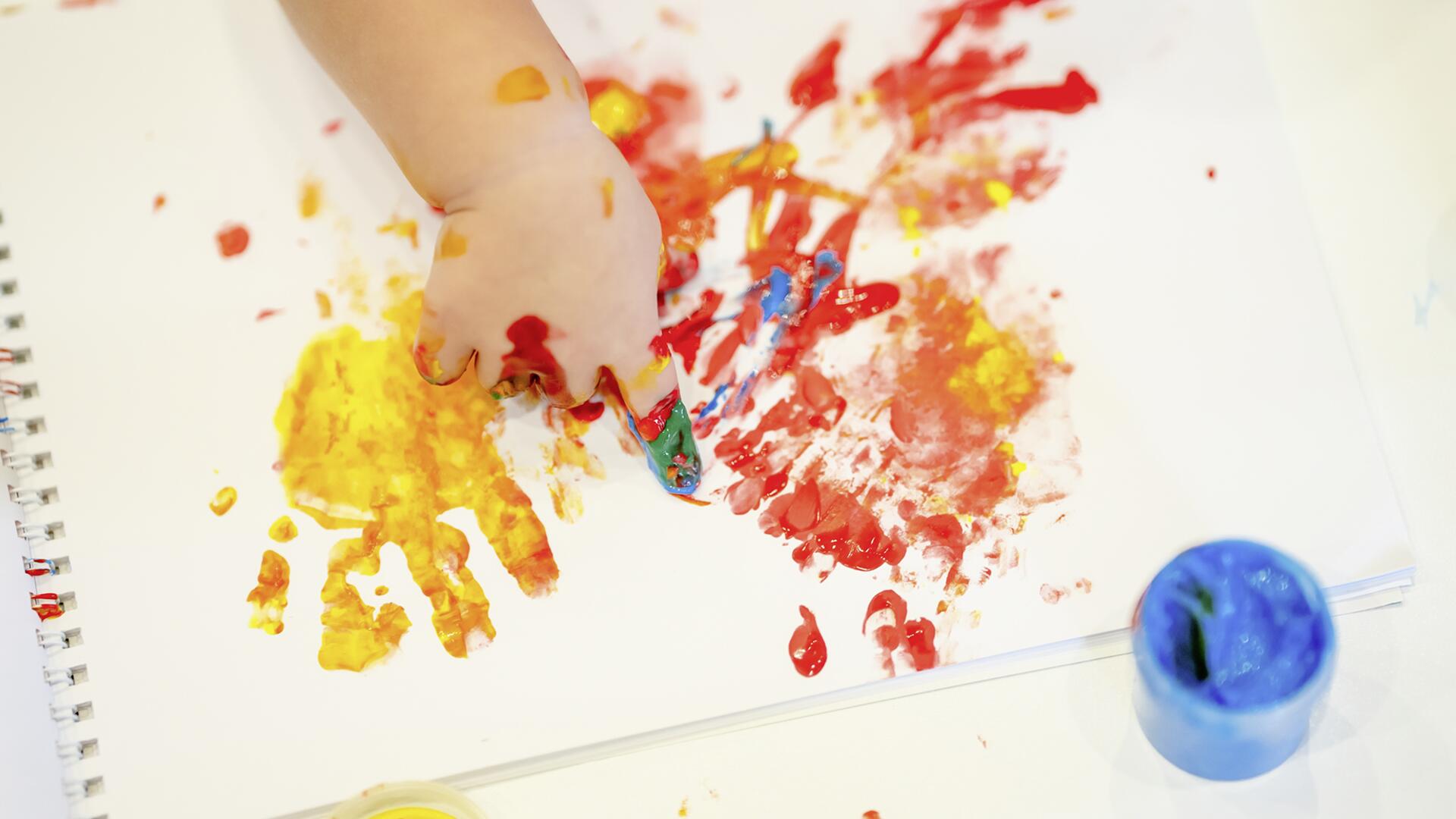 Welche Fingermalfarben überzeugen im Test? 