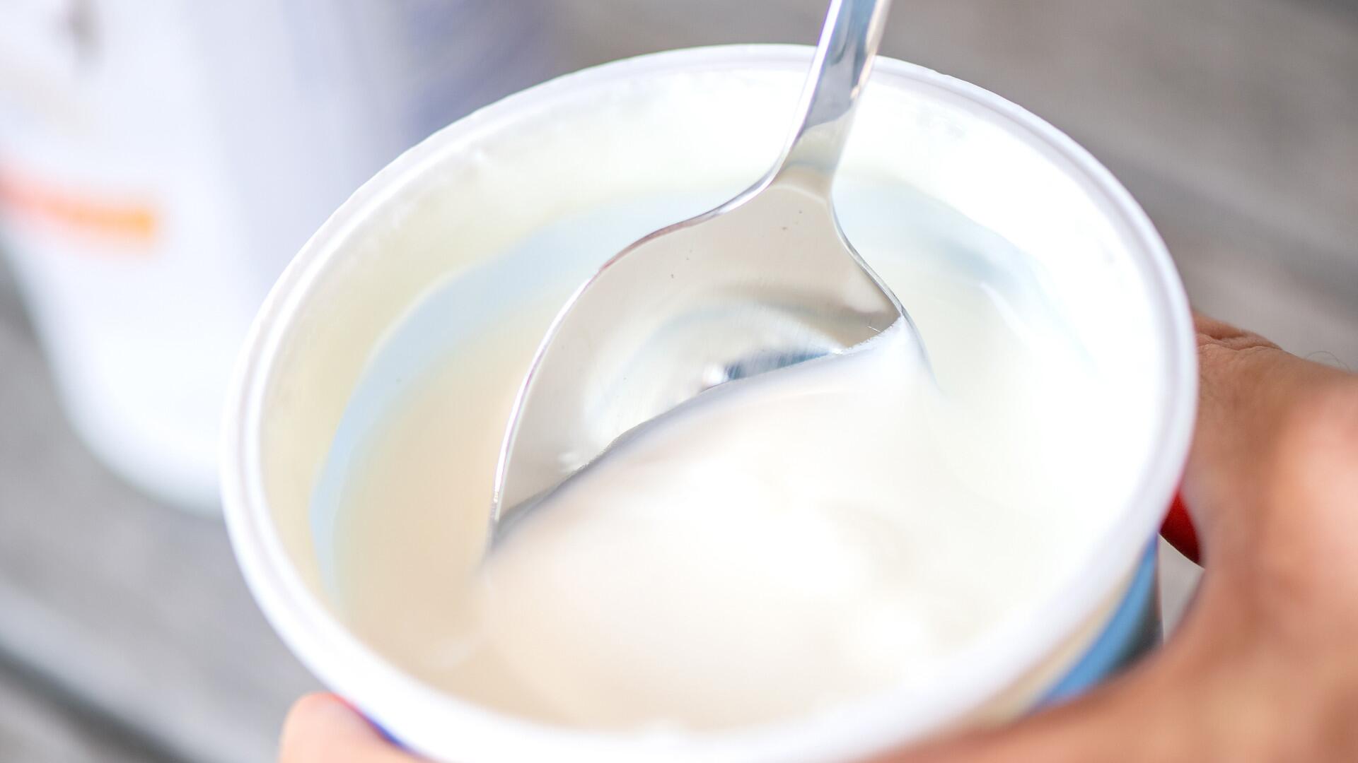 Wie unterscheidet sich Joghurt von Quark und Skyr?