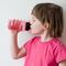 Trinkflaschen für Kinder im Test: Wie schlagen sich Mepal, Sigg & Co.?