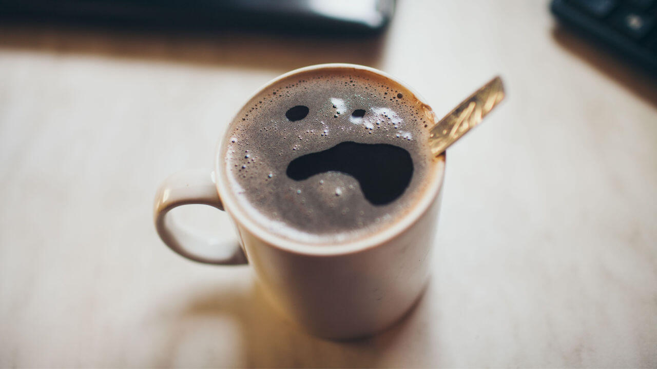 Spätestens, wenn Sie Ihr Kaffee so ansieht, ist es Zeit, mal wieder das Wasser zu wechseln. Spätestens, wenn Sie Ihr Kaffee so ansieht, ist es Zeit, mal wieder das Wasser zu wechseln.