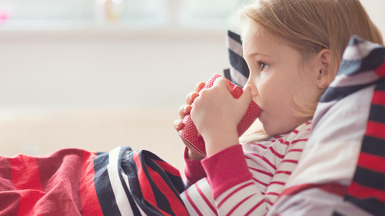 Ist das Kind krank, spielt der Allgemeinzustand eine wichtigere Rolle als der exakte Temperaturwert - das betonen Kinderärzte, die wir befragt haben.