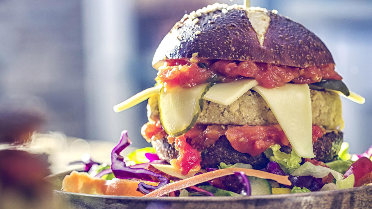 Den Geschmack der veganen Burger im Test haben professionelle Sensorikprüfer bewertet. Den Geschmack der veganen Burger im Test haben professionelle Sensorikprüfer bewertet.