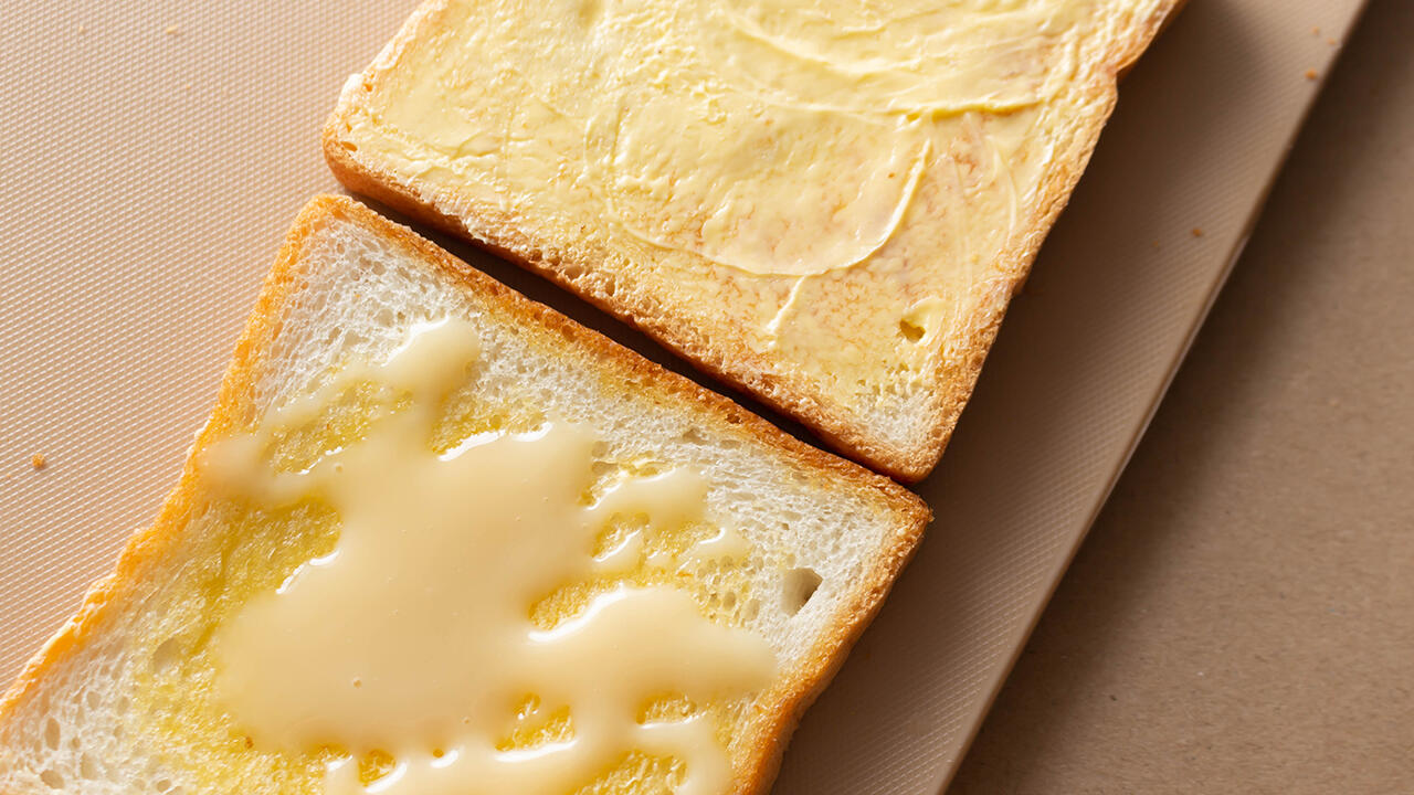 Ob Schadstoffe in der Margarine stecken oder für ihre Zutaten die Umwelt zerstört wird, sieht man ihr nicht an. Ob Schadstoffe in der Margarine stecken oder für ihre Zutaten die Umwelt zerstört wird, sieht man ihr nicht an.