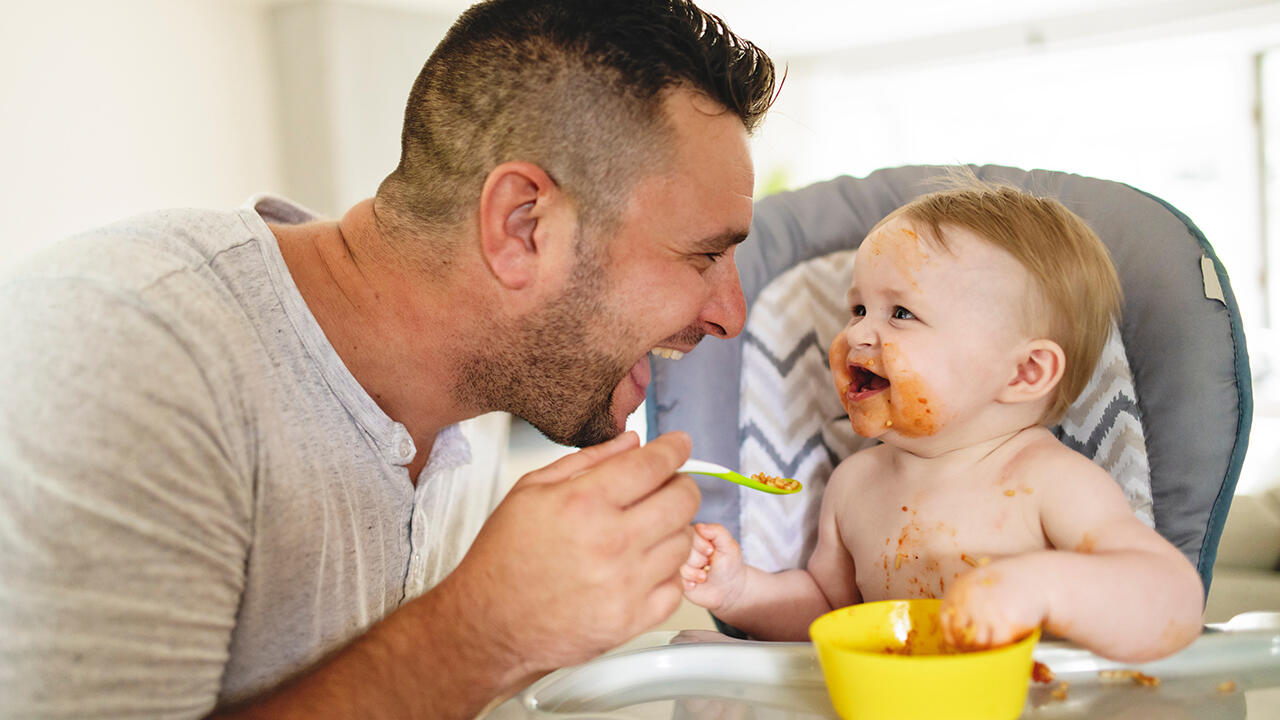 Babybrei im Test: Produkte von Hipp, Holle & Co. im Vergleich. Welche sind empfehlenswert? Babybrei im Test: Produkte von Hipp, Holle & Co. im Vergleich. Welche sind empfehlenswert?