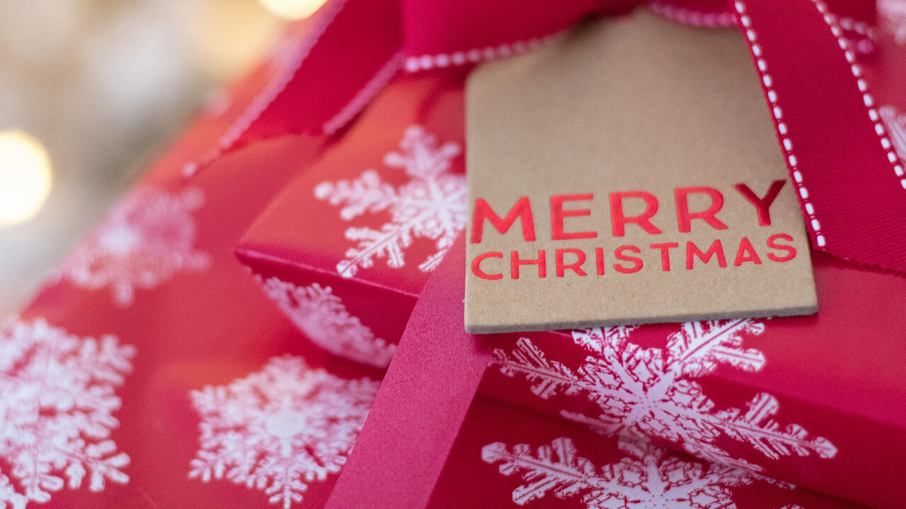 Viele Kinder werden an Weihnachten mit materiellen Geschenken überschüttet. 