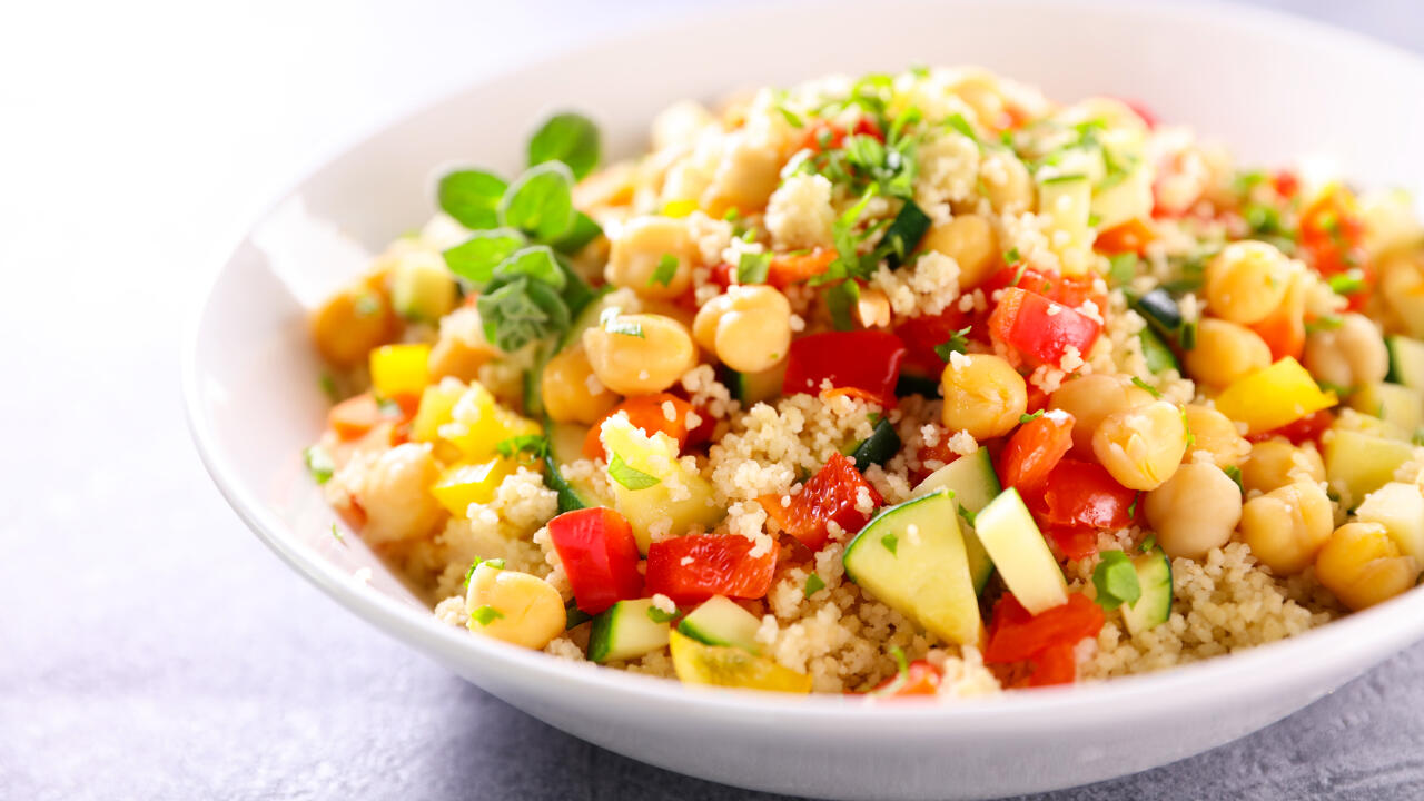 Couscous ist gesund und leicht zuzubereiten. 