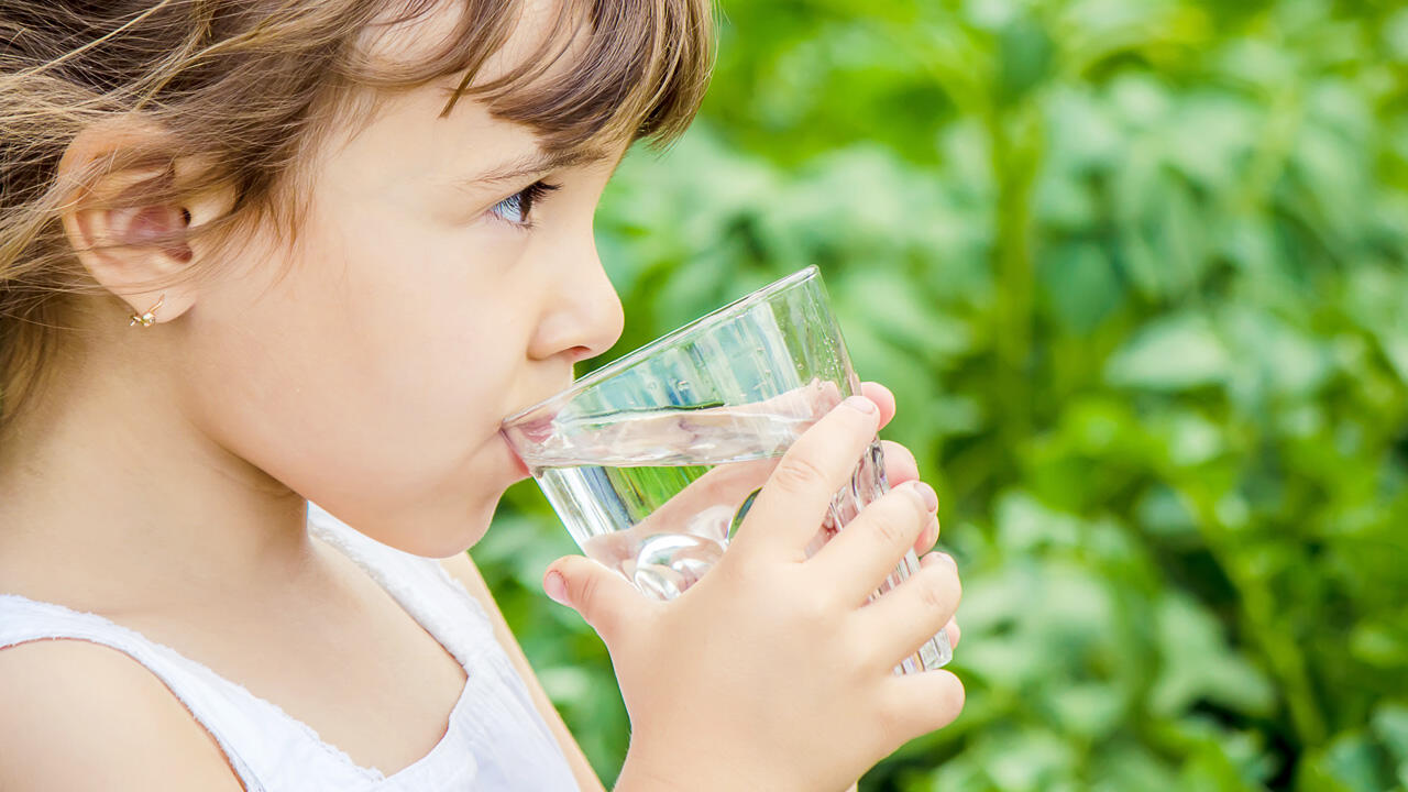 Allermeist trinken Kinder von selbst genug. Allermeist trinken Kinder von selbst genug.