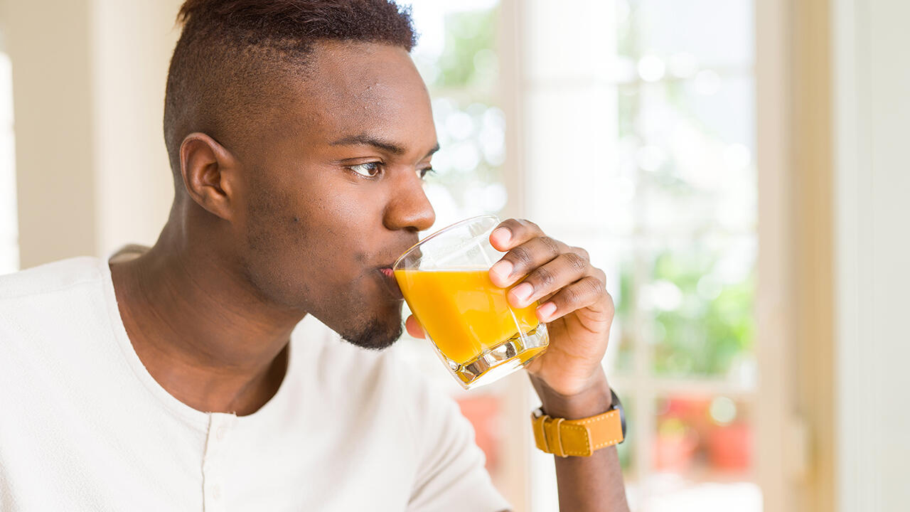 Orangensaft im Test: Welche Marken überzeugen? Orangensaft im Test: Welche Marken überzeugen?