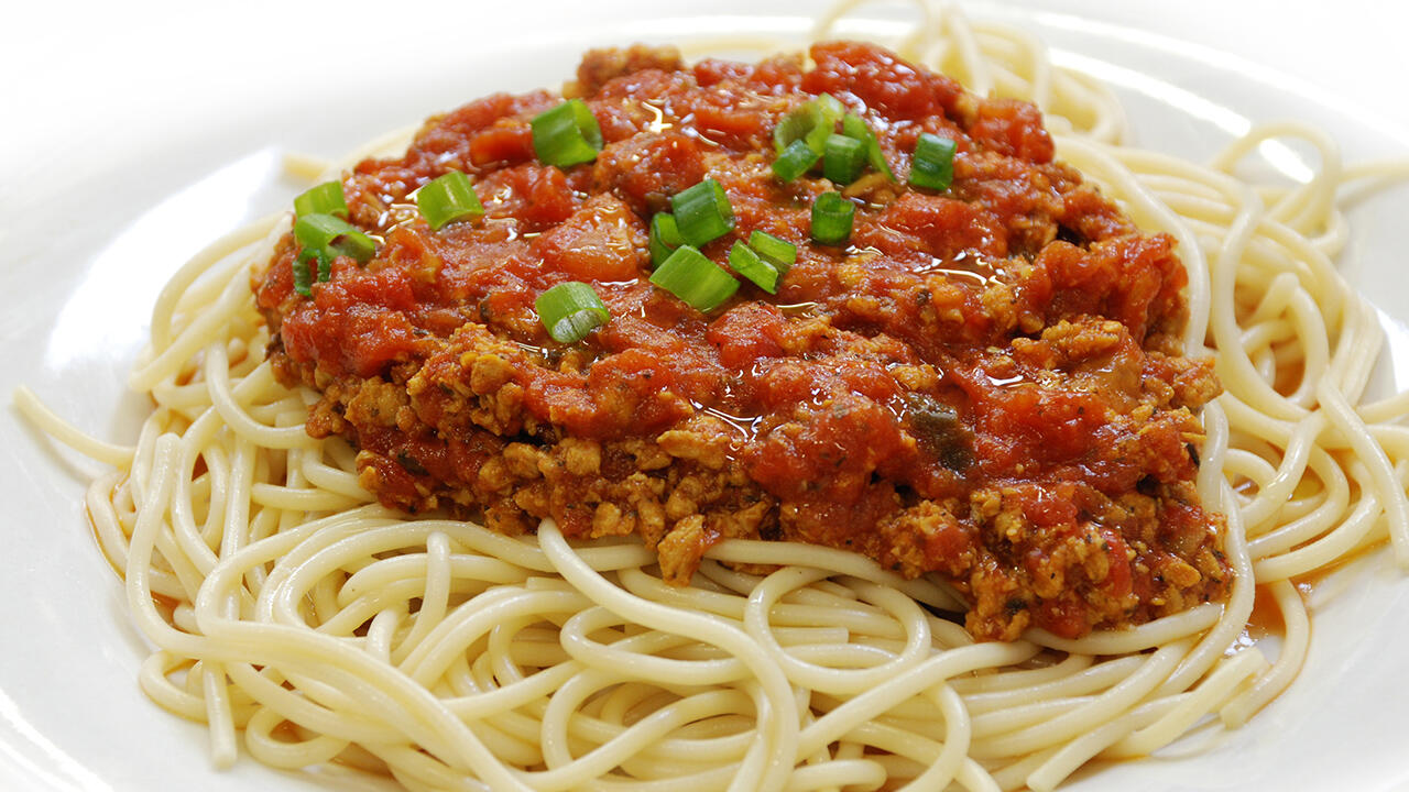 Veganes Hackfleisch im Test: Nur vier überprüfte Packungen veganes Hack sind empfehlenswert. Veganes Hackfleisch im Test: Nur vier überprüfte Packungen veganes Hack sind empfehlenswert.