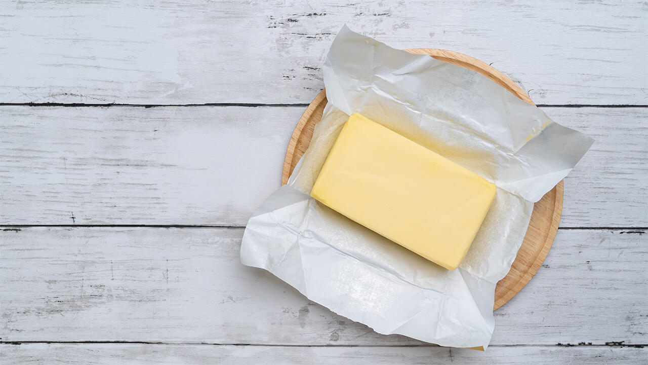 Butter ist häufig mit Mineralöl verunreinigt. Das hat auch unser letzter Butter-Test gezeigt. Butter ist häufig mit Mineralöl verunreinigt. Das hat auch unser letzter Butter-Test gezeigt.