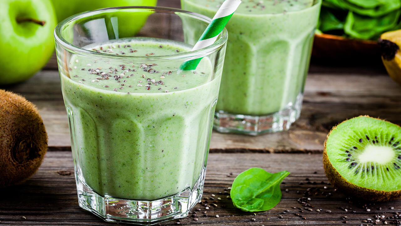 Grüne Smoothies sind besonders gesund, da sie viele Nährstoffe und weniger Fruchtzucker enthalten. Grüne Smoothies sind besonders gesund, da sie viele Nährstoffe und weniger Fruchtzucker enthalten.