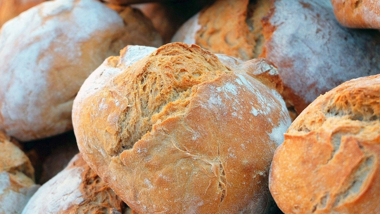 Brot und Brötchen können Sie wunderbar für einige Monate einfrieren.