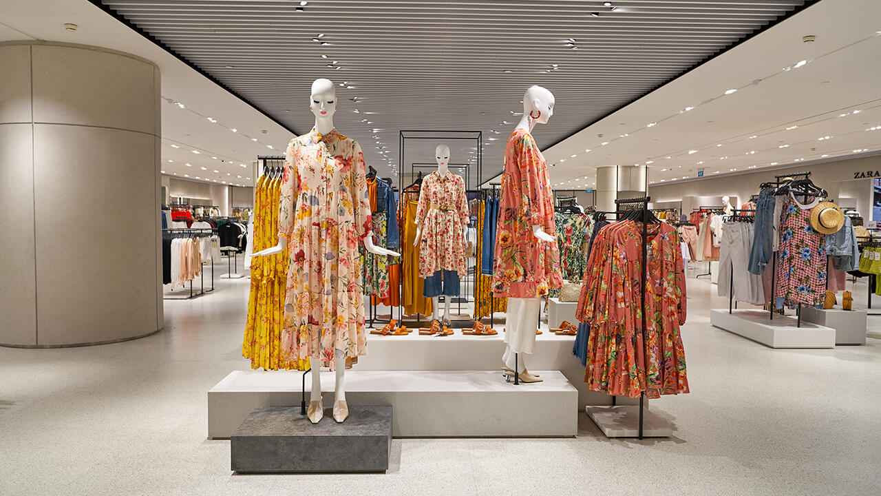 Fast Fashion: Etwa 60 neue Kleidungsstücke kaufen wir Deutschen pro Jahr. Fast Fashion: Etwa 60 neue Kleidungsstücke kaufen wir Deutschen pro Jahr.