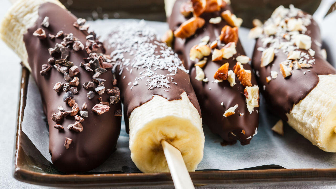 Schoko-Reste werden zu Schoko-Bananen Schoko-Reste werden zu Schoko-Bananen