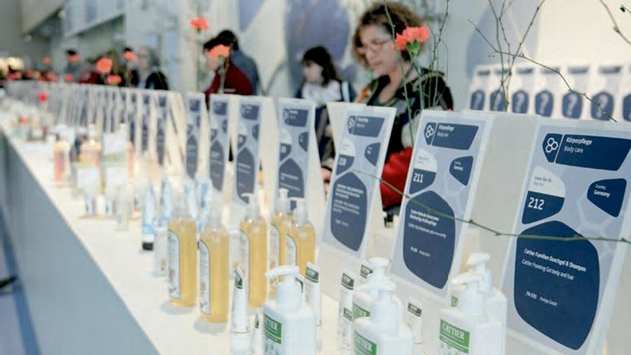 Die Rohstoffe machen den Unterschied: Argan-und Rosenöl sind deutlich teurer als Soja-und Olivenöl. Das wirkt sich auch auf den Preis aus. Die Rohstoffe machen den Unterschied: Argan-und Rosenöl sind deutlich teurer als Soja-und Olivenöl. Das wirkt sich auch auf den Preis aus.