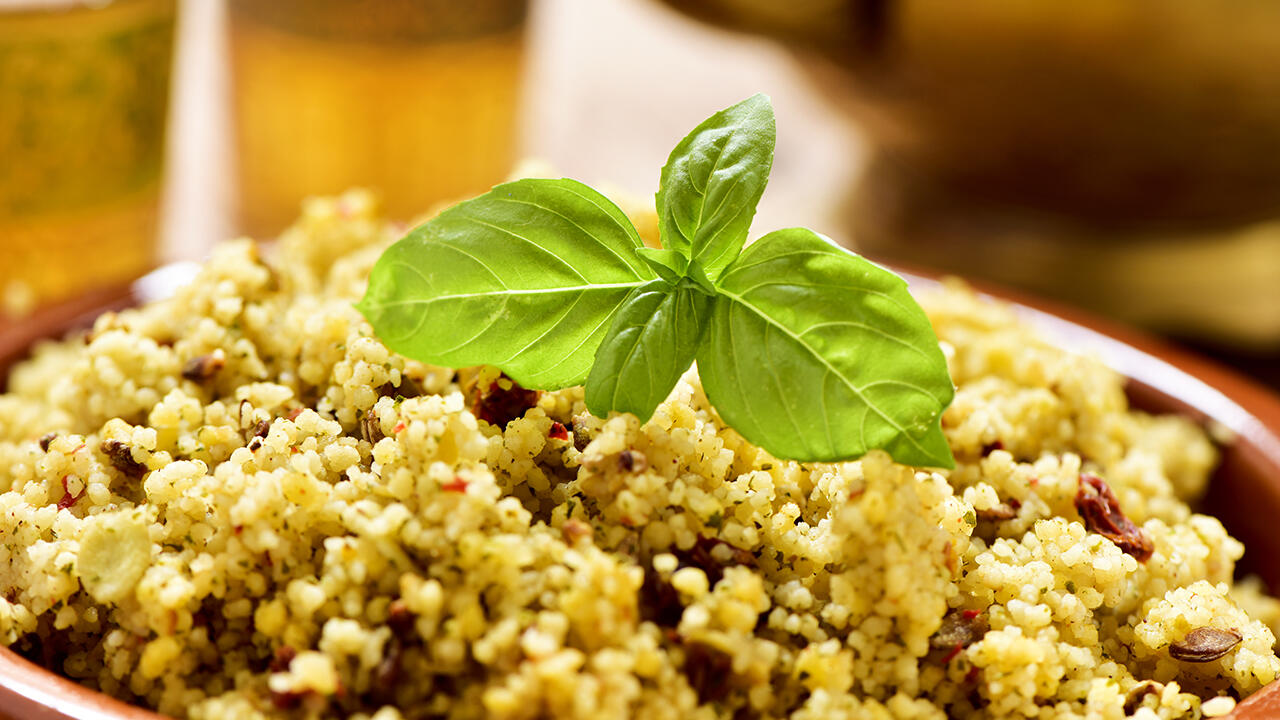 Couscous ist gesund und sorgt für Abwechslung auf dem Teller. Couscous ist gesund und sorgt für Abwechslung auf dem Teller.