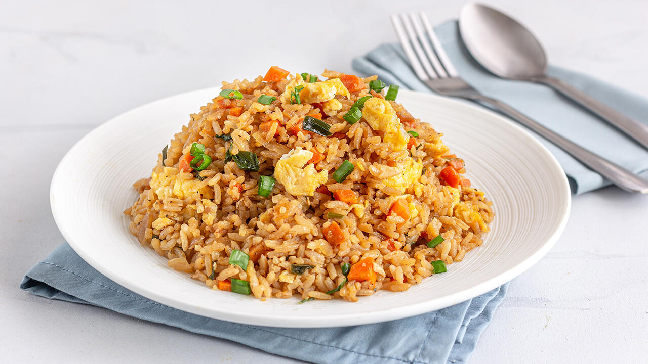 Für rund die Hälfte der Weltbevölkerung ist Reis das Grundnahrungsmittel Nummer eins. Gut 90 Prozent der weltweiten Ernte stammen aus Asien. 
