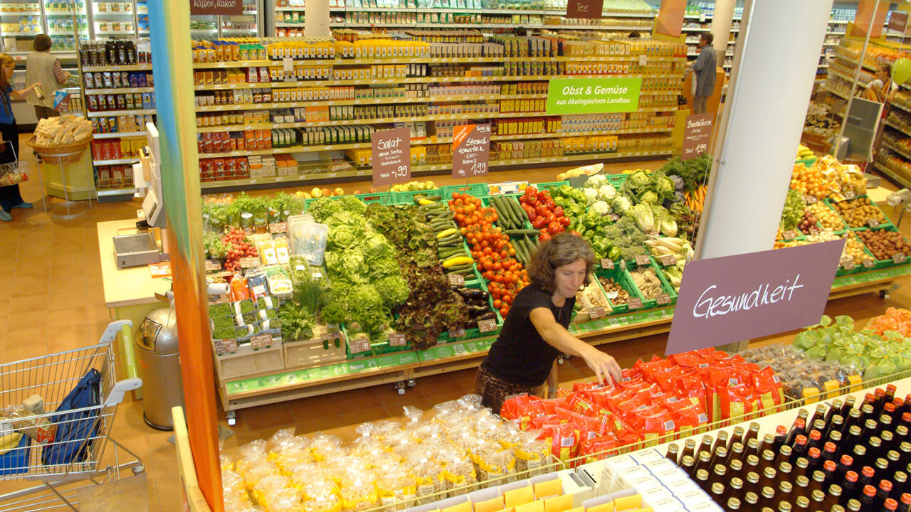 Alnatura-Märkte gibt es bundesweit – derzeit sind es über 130 Filialen. Die Bio-Supermarktkette führt insgesamt 1.100 Produkte im Sortiment.