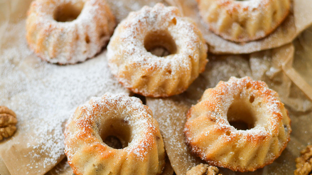 Zuckerarme Ernährung: Wer selber backt, kann selbst entscheiden, wie süß der Kuchen wird.