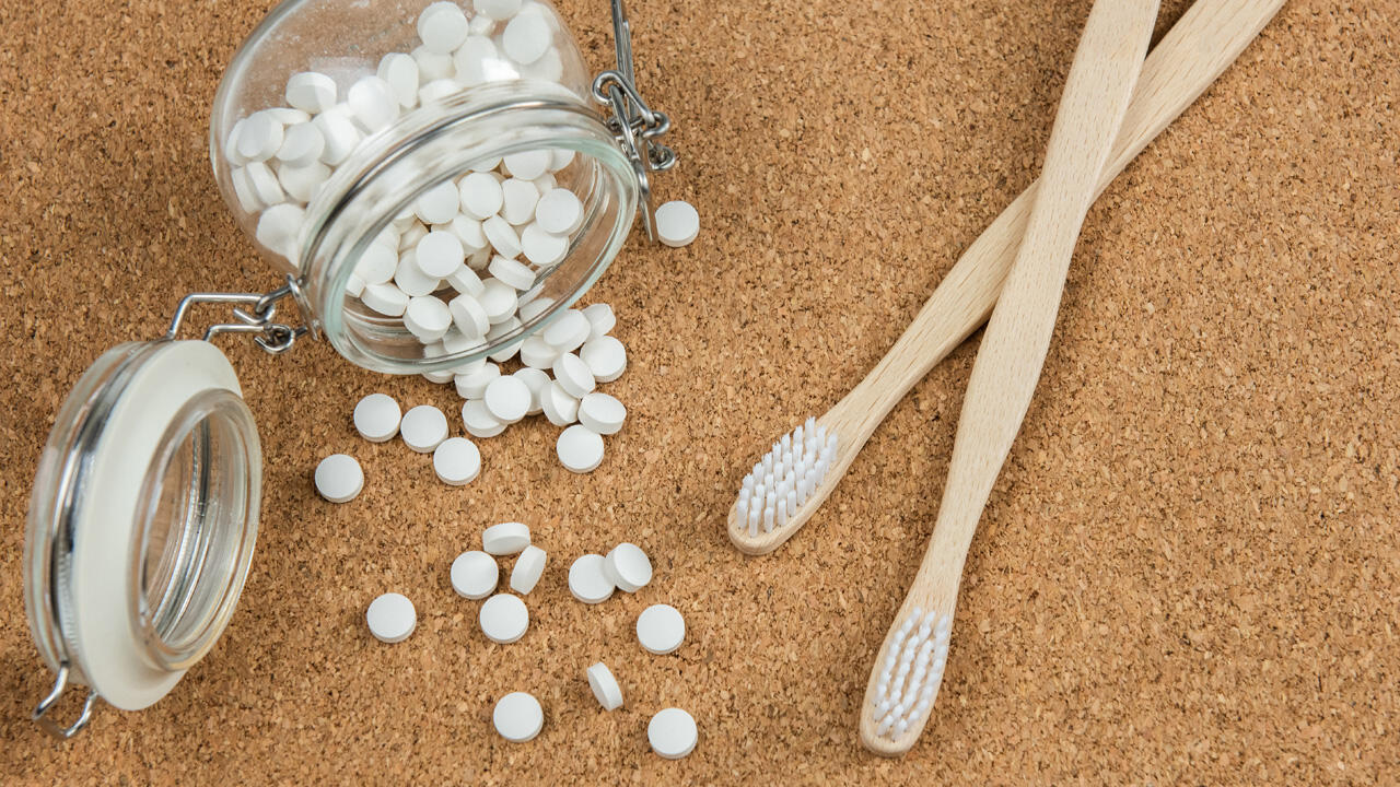 Zahnputztabletten für Kinder sind eine Alternative zur Zahncreme Zahnputztabletten für Kinder sind eine Alternative zur Zahncreme