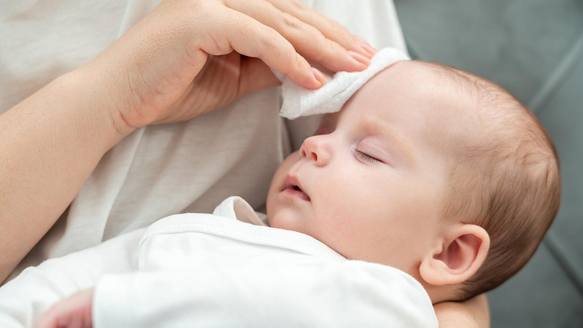 Babyfeuchttücher sind praktisch, aber nicht gerade umweltfreundlich. Babyfeuchttücher sind praktisch, aber nicht gerade umweltfreundlich.