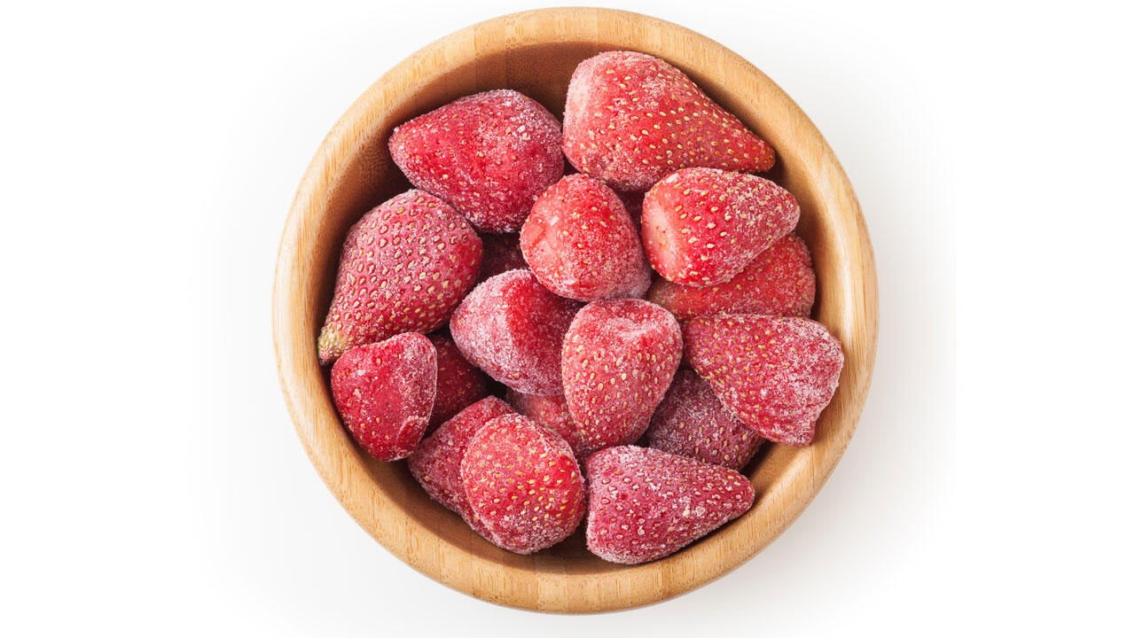 Am einfachsten kann man Erdbeeren in einem Gefrierbeutel einfrieren. Am einfachsten kann man Erdbeeren in einem Gefrierbeutel einfrieren.