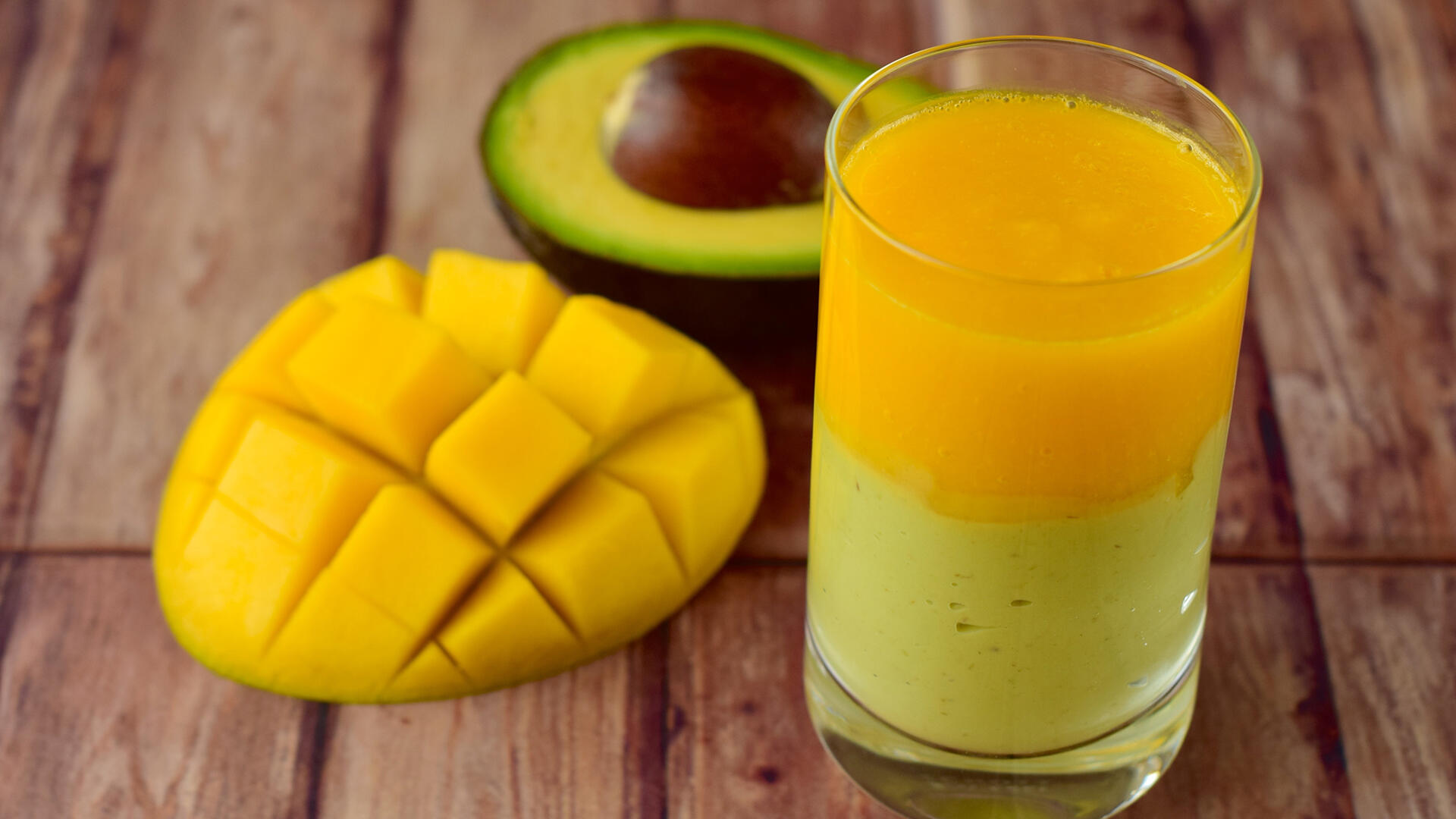 Auch Mangos und Avocados bilden eine harmonische Mischung. Auch Mangos und Avocados bilden eine harmonische Mischung.