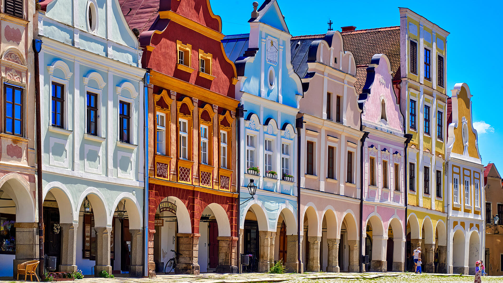 Die bunten Hausfassaden in Telč sind ein wahrer Blickfang.
